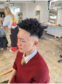 ザクザクスパイキーフェード短髪メンズヘアベリーショートヘア
