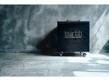 白を基調とした空間。最新ナノバブル発生機marbbもあります
