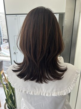 ビューナゴヤ 名駅(VIEW NAGOYA) レイヤーカット/外ハネレイヤー/くびれヘア/ミディアムレイヤー
