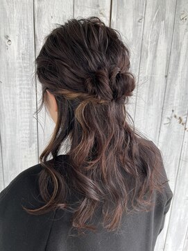 エスハートオブヘアー 植田店(ES Heart of HAIR) ゆるふわ簡単ハーフアップ♪