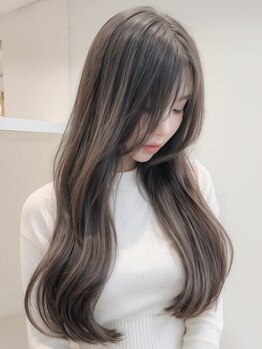 ダイス 岡本 摂津本山(Dice)の写真/指通りなめらかなうるツヤ美髪へ♪プロが見極めた厳選トリートメントであなた史上最高の美髪に＊