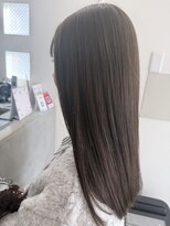 ヘアーサロン トランク(TRUNK)&nbsp;オリーブカラー