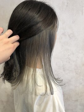 ヘアー リラクゼーション ドロップ 大森店(Hair relaxation drop) 【インナーカラー】シルバーグレー/ホワイトシルバー/外ハネロブ