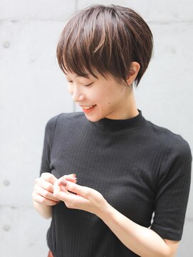 大人可愛い20代30代40代黒髪前下がりショートボブ丸みショート◎