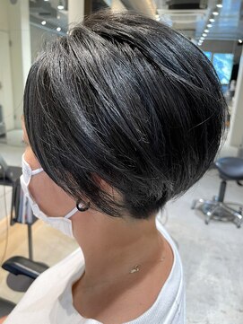 ヘア デザイン リスク(HAIR DESIGN RISK) 【RISK 三鷹　大橋佳菜子】ツーブロ耳掛けショートボブ