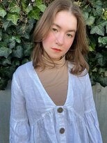 クーエフー(coo et fuu)&nbsp;20代30代くびれミディアムレイヤー　近藤