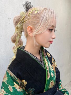 トルネード(TORNADO) 成人式 振袖着付け 金箔ヘアアレンジ ポニーテール水引き S67