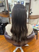 美容室 メザミー MESAMIES&nbsp;ビターブラウンナチュラルロングヘア大人キレイスタイル