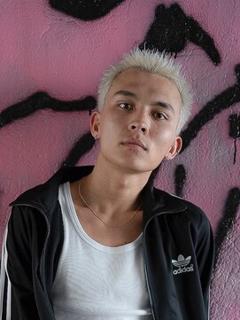 ユウ 渋谷(U) メンズスパイキーショートツーブロックハイライトアッシュウルフ