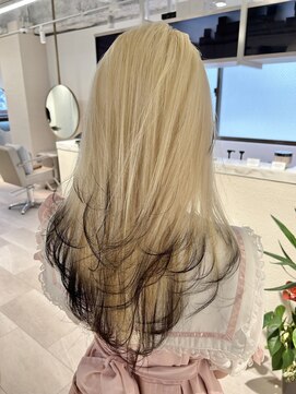 イオール 北千住(ior) 抜きっぱなしブロンド×ブラック【ior北千住】