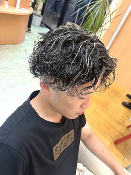 マキシム ナカイ(MAXIM NAKAI) メンズハイライトカラー波巻きスパイラルサーフカールパーマ