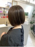 前下がりぱつっとボブ