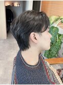 黒髪センターパートウルフショート韓国風ヘア