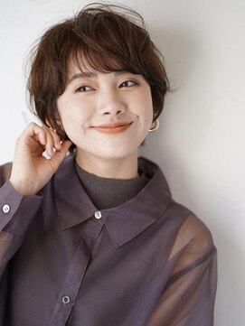 コンティロミー(CONTI ROMMY.) 流し前髪でフィットするフェザーショートヘア/髪質改善コンティ