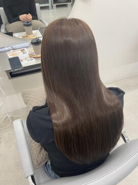 インク バイ アルテフィーチェ 甲子園口(ink by artefice) ホリスティック × グレージュ