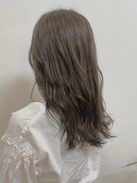 穀雨(Kokuu) 大人シアーベージュミニウルフボブミディアムレイヤー