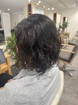 シロ(shiro.) 動き強め！！ボブのくるくるパーマ