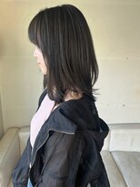 タヴィ(Tavi)&nbsp;ミディアムレイヤーカット/外ハネボブ/くびれボブ/くびれミディ