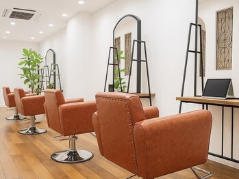 アリシア(ALICIA)の写真/【大人女性専門美容室】「大きなサロンが苦手…」そんな方に人気のALICIA♪程よい距離感の接客で安心☆