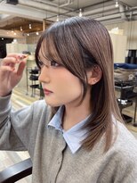 ラヴィエール(LAVIERE by R-EVOLUT)&nbsp;顔まわりカット/おくれ毛カット/ミディアムレイヤー/シースルー