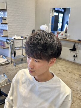 ザデイ カットアンドカルチャーショップ(THE DAY CUT&CULTURE SHOP) シャドウパーマ