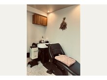 ブランシェ(Branche)の雰囲気（首や肩に負担の少ない、落ち着いたシャンプーブース）