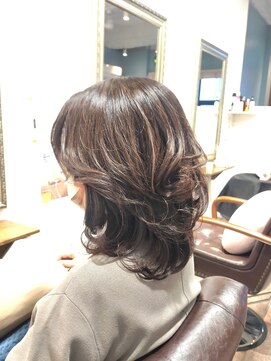 ヘアー グリーン(hair green) 40代50代60代/巻き髪/ウルフレイヤー/レイヤーカット