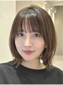表参道酸性ストレート艶髪ミディアムレイヤーアッシュグレー30代