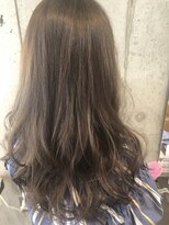 ヘアーアンドメイク ファット(Hair&Make PHAT) グレージュハイライトカラーゆるふわロング20代30代