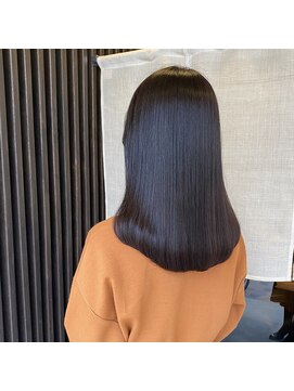 イニ 姉小路(ini) 【丸山】ナチュラルスタイル/内巻き/ワンカール