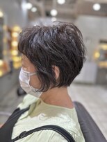 ノノ(nono)&nbsp;60代の癖毛を活かしたショートボブ