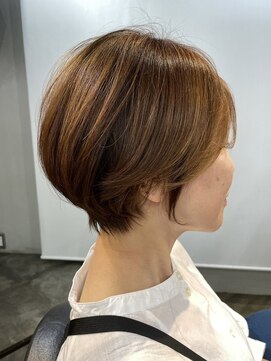 レプリカ 上大岡(Replica) 明るめブラウンオレンジブラウン丸みショート