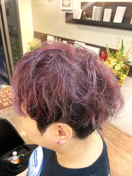 スタジオフォーエイチ(STUDIO 4H) ダブルカラー/ピンクアッシュ/マッシュ/刈り上げ/暖色系カラー