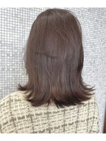 ティア(Tia.) ミディアム/グレージュ/韓国風/髪質改善トリートメント/縮毛矯正