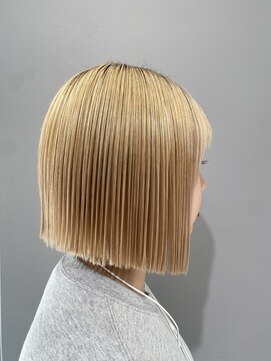 ヘアーアンドビューティーザ エフ(Hair Beauty the F) ~切りっぱなしボブ~