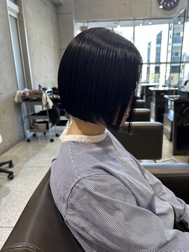 ヘアールーム プリズム(Hair room Prism) まとまるボブ