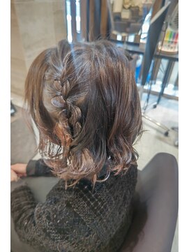 エムテコ(M.techo) 編み込みカチューシャ/ボブ