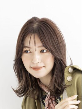 プラスケアハル(PLUS CARE haru)の写真/上質オーダーメイドカラーで白髪美しく。直接頭皮に付く薬剤だからこそ高品質のカラー剤にこだわりました。