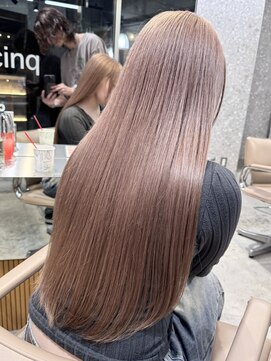 サンク 原宿 表参道(cinq) ダブルカラーヘーゼルベージュミルクティーベージュブリーチ韓国