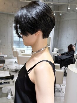 レム(Rem)の写真/【梅田/中崎町徒歩3分】ショート・ボブならお任せ!頭の形や髪質を活かしたカットで、小顔魅せ効果も◎