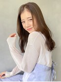 大人ガーリーダークアッシュミディアムレイヤー似合わせカット