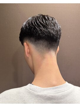 ヒロギンザ 六本木店(HIRO GINZA) ロースキンフェード七三バック