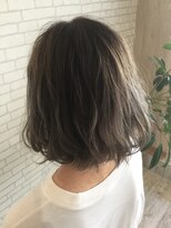 リム バイ ディーアンドティー(Lim by D&T) ホワイトグレージュ×インナーカラー×簡単アレンジ