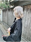 ツヤ感寒色系カラーハイトーン今っぽこなれヘア外ハネボブ
