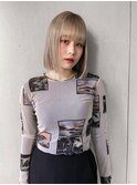 ぱっつとボブとホワイトベージュ◎