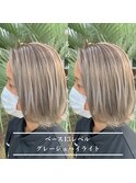 大人女性明るめコントラストハイライトくびれショートボブ