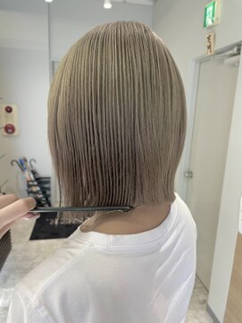 アヴァンス 京橋店(AVANCE) ハイトーンボブ