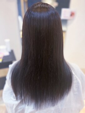 ヴィヴァーチェイルソーレ(VIVACE ilsole) 20代30代40代髪質改善トリートメント艶感ストレート透明感