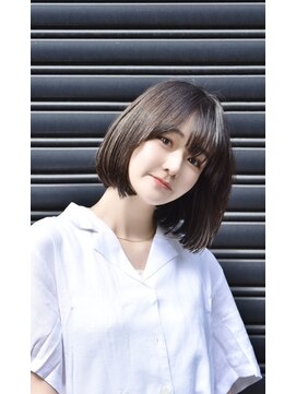 ウィローズ(WILLOW'S) 大人可愛い20代30代40代黒髪前下がりボブ丸みショート◎