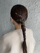 エミュー(emue)&nbsp;タイトヘアアレンジ